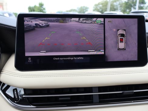 Used 2025 INFINITI QX60 Sensory w/ Vision Package AWD/4WD image 37