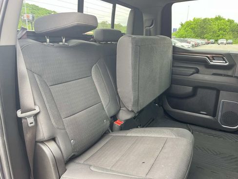 Used 2024 Chevrolet Silverado 1500 LT Trail Boss w/ Convenience Package II AWD/4WD image 21