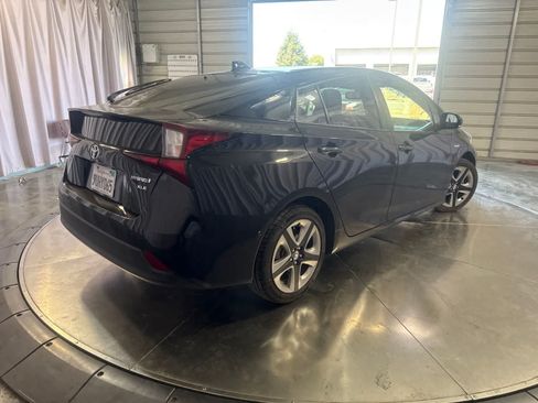 Used 2022 Toyota Prius XLE FWD image 5