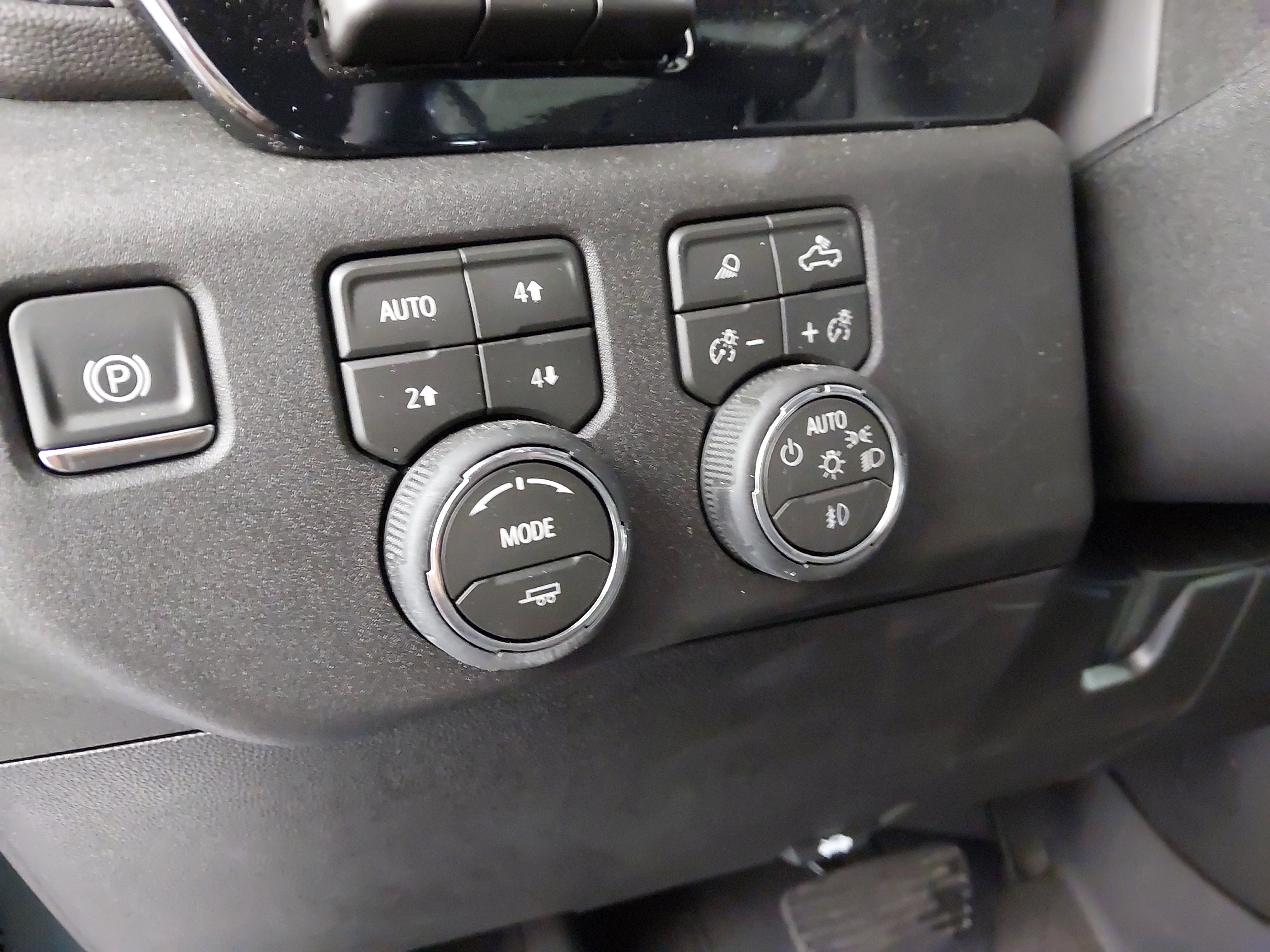 Used 2026 Chevrolet Silverado 2500 ZR2 w/ LPO, Dark Essentials Package AWD/4WD image 24