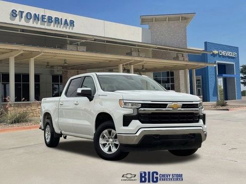 Used 2025 Chevrolet Silverado 1500 LT image 1