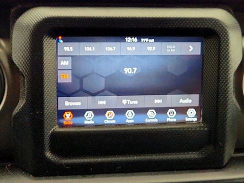 Used 2022 Jeep Wrangler Unlimited Sport AWD/4WD image 18