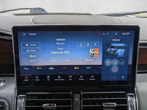 Used 2022 Lincoln Navigator L Reserve image 13