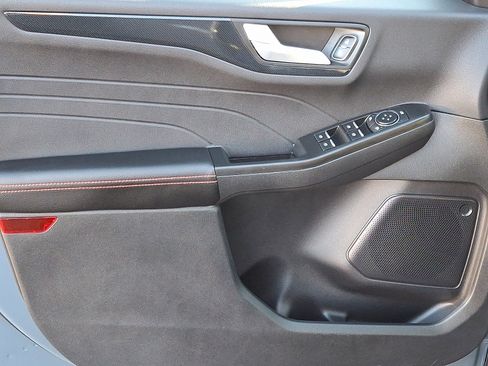 Used 2025 Ford Escape ST-Line w/ Tech Pack #1 image 13