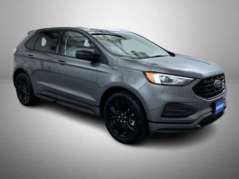 Used 2024 Ford Edge SE w/ Black Appearance Package AWD/4WD image 3