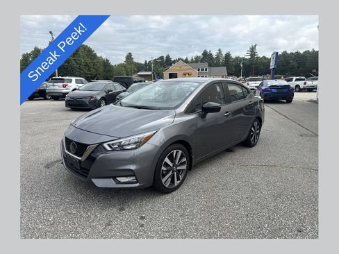 Used 2021 Nissan Versa SR w/ Convenience Package FWD image 1