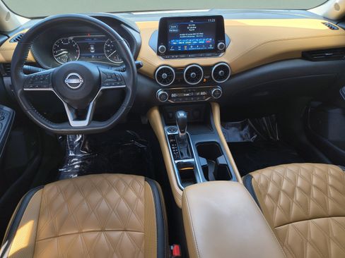 Used 2025 Nissan Sentra SV w/ SV Premium Package FWD image 12