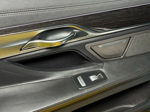 Used 2016 BMW 740i image 17