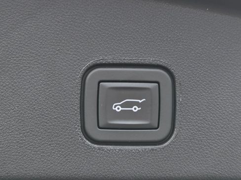 Used 2024 Cadillac Lyriq Sport AWD/4WD image 23