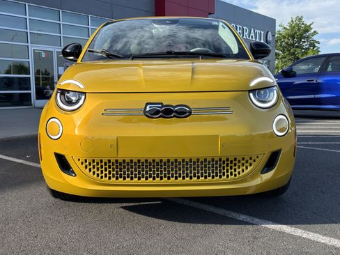 New 2026 FIAT 500 e Icona w/ Quick Order Package 21R FWD image 11