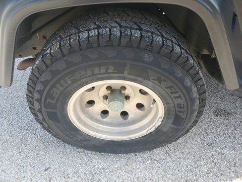 Used 1998 Jeep Wrangler SE image 19