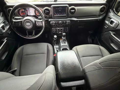 Used 2019 Jeep Wrangler Unlimited Sport S AWD/4WD image 28