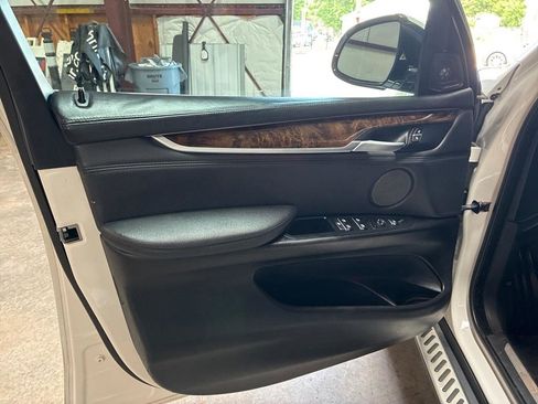 Used 2015 BMW X5 xDrive50i AWD/4WD image 14