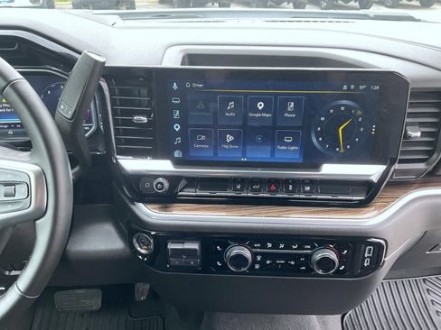 Certified 2025 Chevrolet Silverado 2500 LT w/ Convenience Package AWD/4WD image 16
