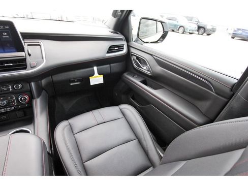 Used 2024 Chevrolet Tahoe RST w/ Luxury Package RWD image 10