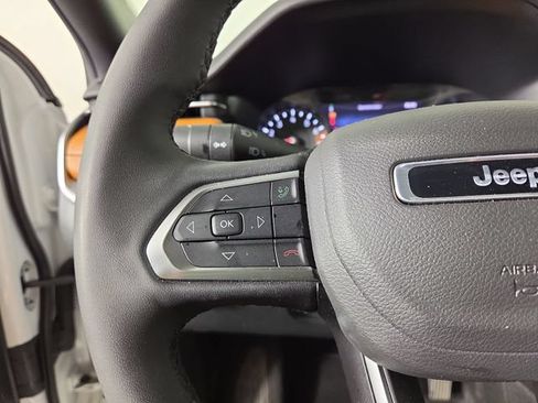 Used 2025 Jeep Compass Limited AWD/4WD image 25