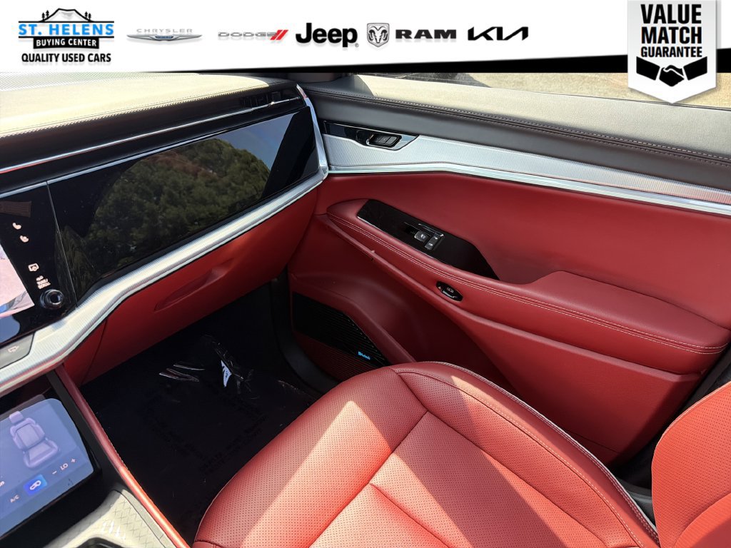 Used 2024 Jeep Wagoneer Limited AWD/4WD image 26