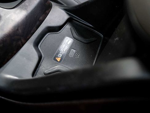 Used 2021 GMC Canyon Denali image 22