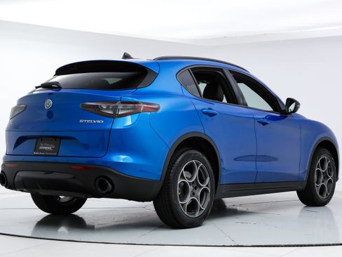 Used 2026 Alfa Romeo Stelvio Sprint w/ Convenience Package AWD/4WD image 5