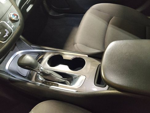 Used 2021 Chevrolet Malibu LS w/ Driver Confidence Package II FWD image 26