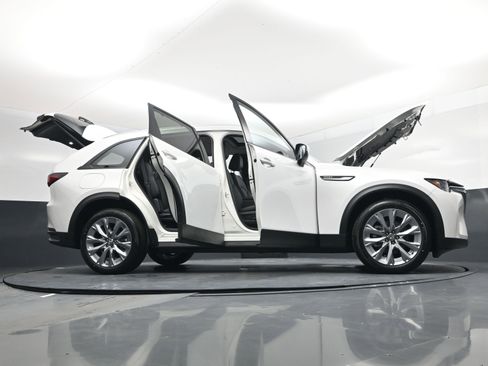 New 2026 MAZDA CX-90 Plug-In Hybrid w/ Preferred image 21