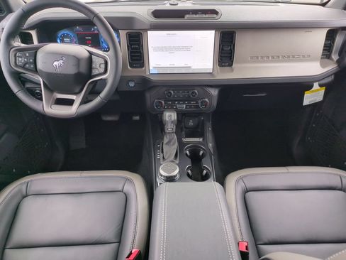 New 2026 Ford Bronco Outer Banks AWD/4WD image 12