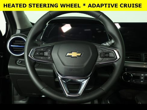 Used 2024 Chevrolet Trax LT w/ Driver Confidence Package image 6