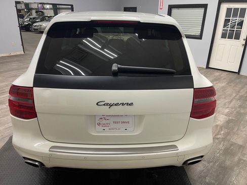 Used 2009 Porsche Cayenne AWD/4WD image 11