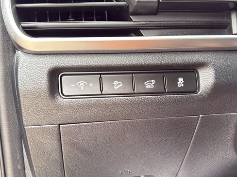 Used 2025 Kia Telluride S FWD image 24