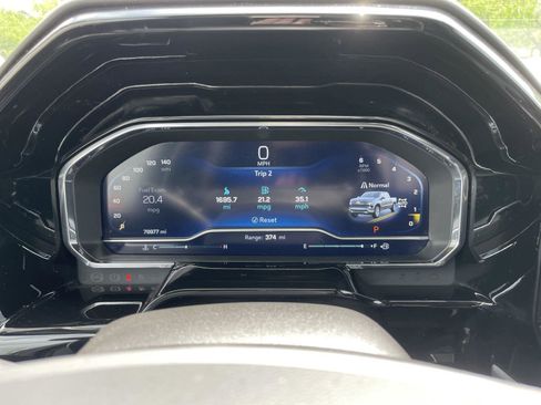 Used 2022 Chevrolet Silverado 1500 RST w/ Convenience Package II image 17