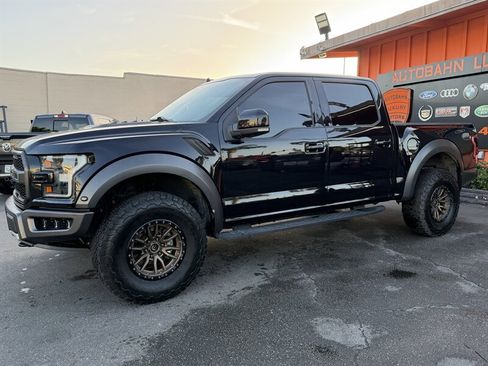 Used 2020 Ford F150 Raptor w/ Equipment Group 802A Luxury image 12