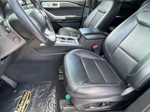 Used 2023 Ford Explorer Limited w/ Equipment Group 301A image 14