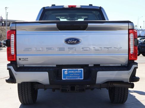 Used 2024 Ford F250 XL w/ STX Appearance Package image 4