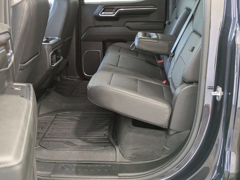 Used 2023 GMC Sierra 1500 SLT w/ SLT Convenience Package AWD/4WD image 36