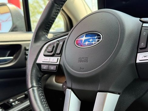 Used 2017 Subaru Outback 2.5i Limited AWD/4WD image 10