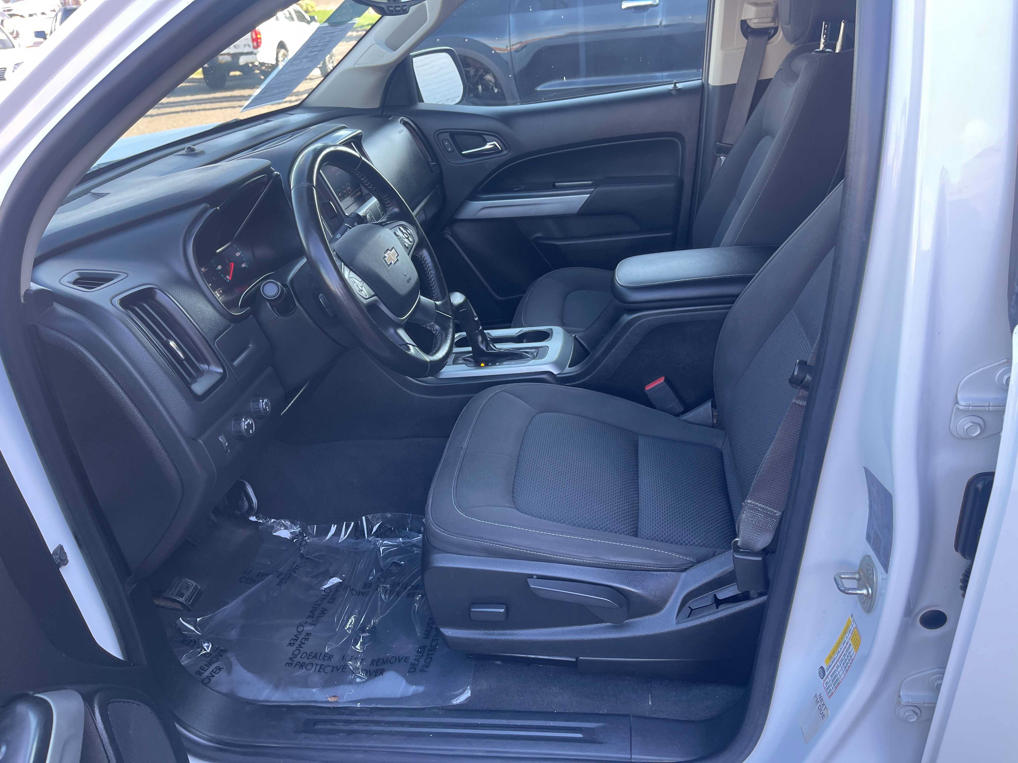 Used 2021 Chevrolet Colorado LT AWD/4WD image 20