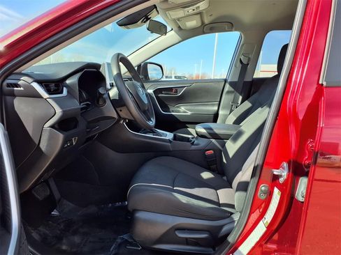 Used 2024 Toyota RAV4 LE image 15