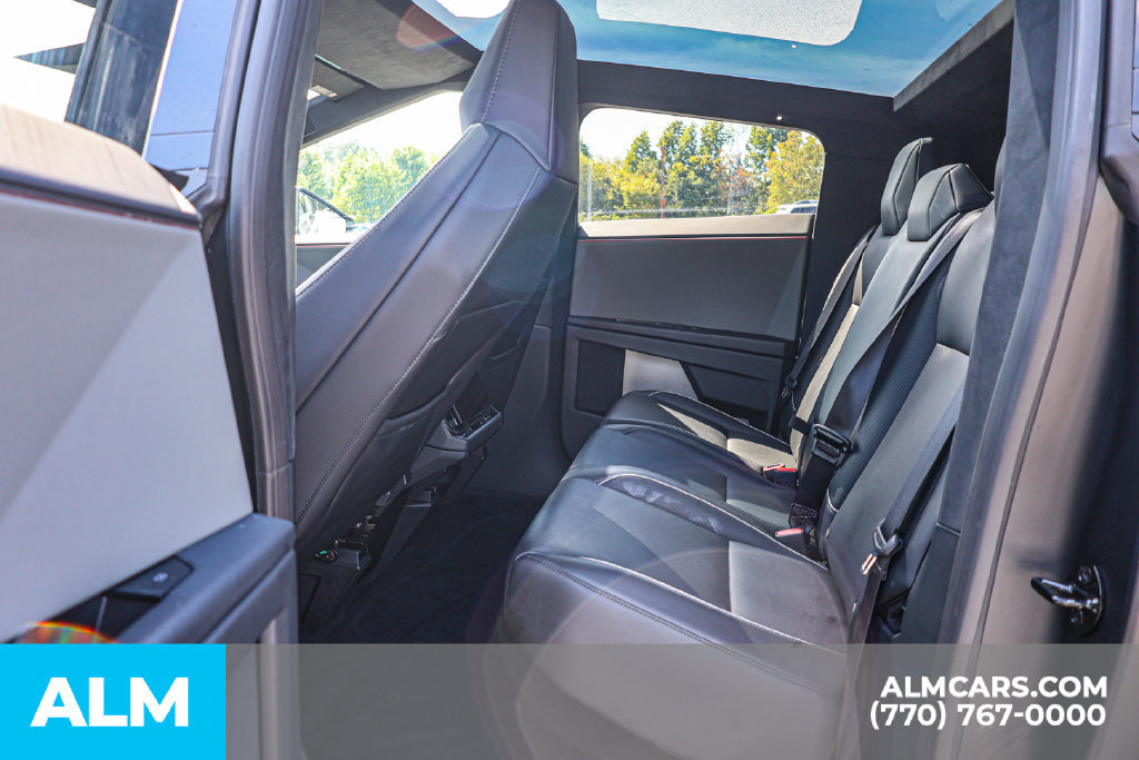 Used 2024 Tesla Cybertruck AWD Crew Cab image 18