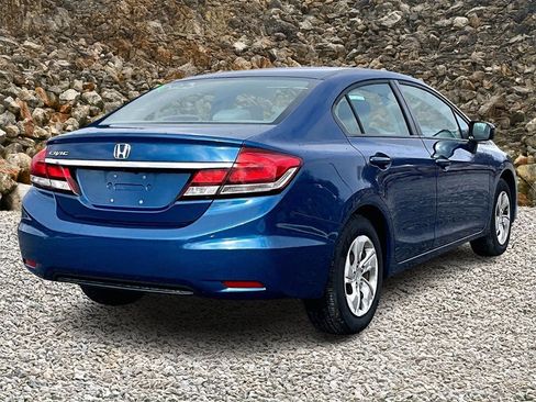 Used 2014 Honda Civic LX image 2