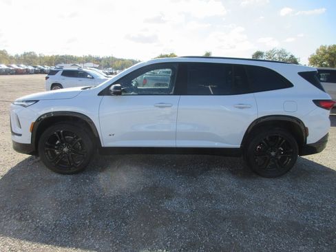 New 2026 Buick Enclave Sport Touring w/ Super Cruise Package image 9