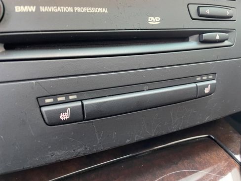 Used 2006 BMW 325i Sedan image 38
