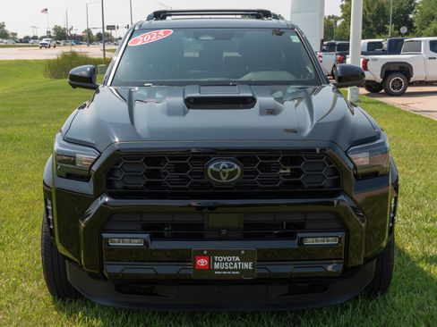Used 2025 Toyota 4Runner TRD Sport Premium w/ Tow Technology Package AWD/4WD image 4