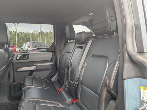 Used 2022 Ford Bronco Badlands w/ Sasquatch Package image 25