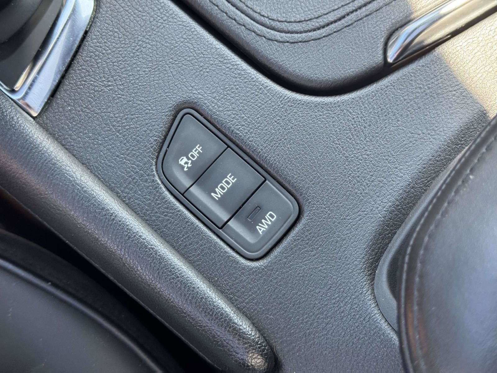Used 2017 Cadillac XT5 Platinum AWD/4WD image 29