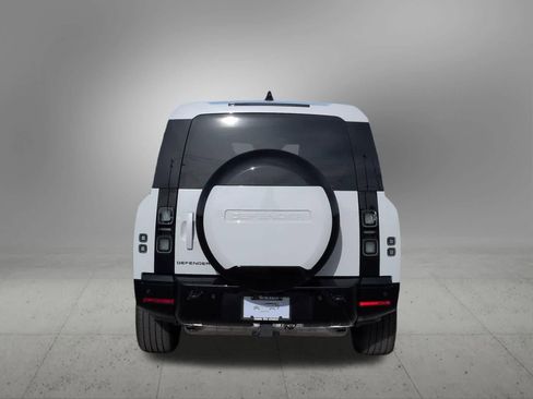New 2026 Land Rover Defender 130 X-Dynamic SE AWD/4WD image 5