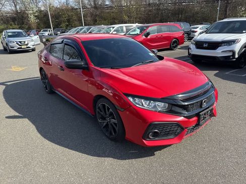 Used 2018 Honda Civic Sport image 11