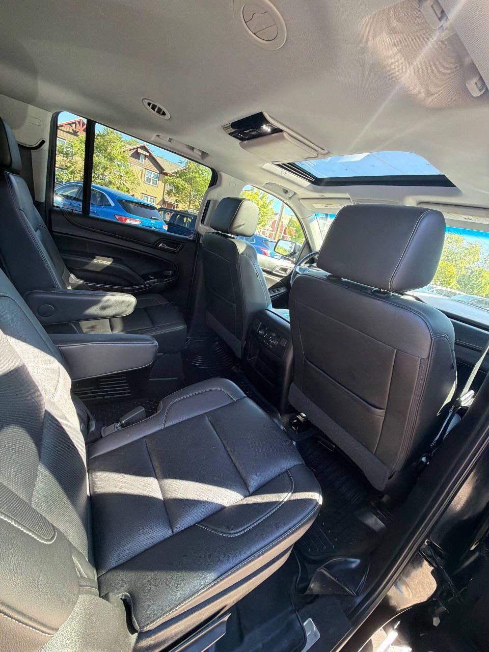 Used 2018 GMC Yukon XL SLT AWD/4WD image 40