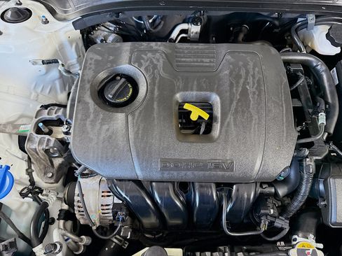 Used 2021 Kia Forte LXS FWD image 38