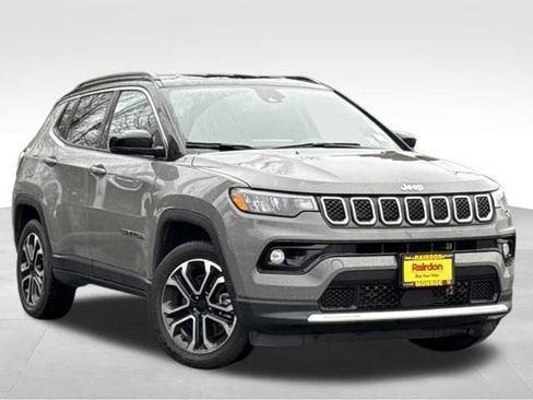 Used 2024 Jeep Compass Limited image 1