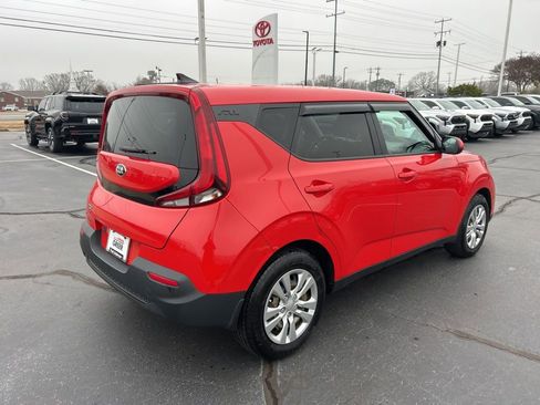 Used 2020 Kia Soul LX image 16